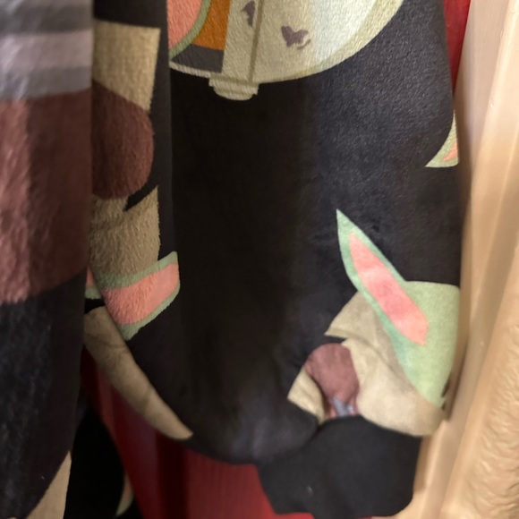 Disney brand Yoda sweatshirt - Picture 2 of 6